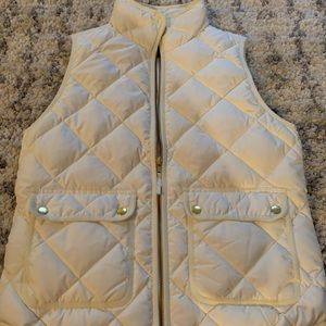J crew off white/cream puffer vest
